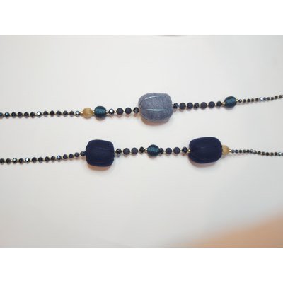  Collana lunga in stoffa grigio e nero