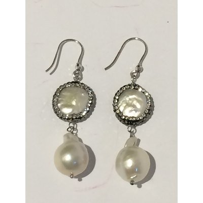  Orecchini in perle vere scaramazze e montatura in argento