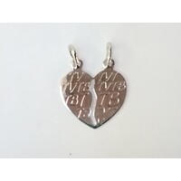 Ciondoli cuore staccabili con scritta TVTB in argento 
