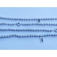 Collana in perle vere grigie ovali lunga 82 cm, chiusura moschettone argentato 