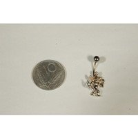 Piercing a forma di cupido per ombelico
