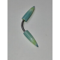 Piercing in resina con coni verde azzurro sfumati a righe